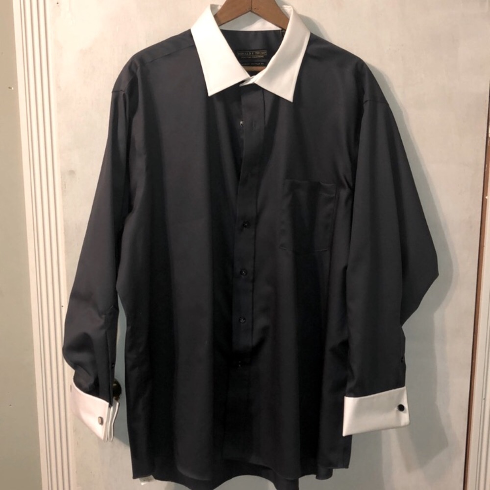 Donald J Trump 🇺🇸 large new shirt 32/33 17 1/2